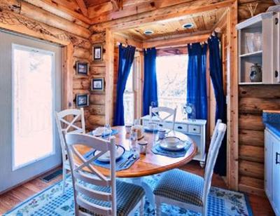 фото отеля Alpine Mountain Chalets