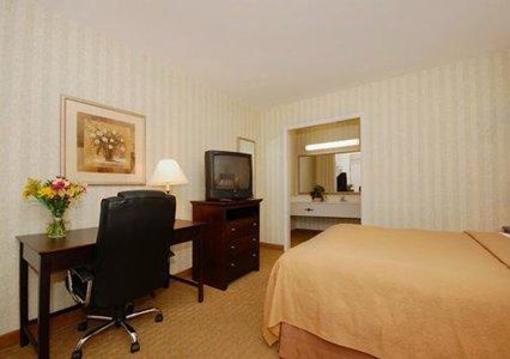 фото отеля Quality Inn Fredericksburg (Virginia)