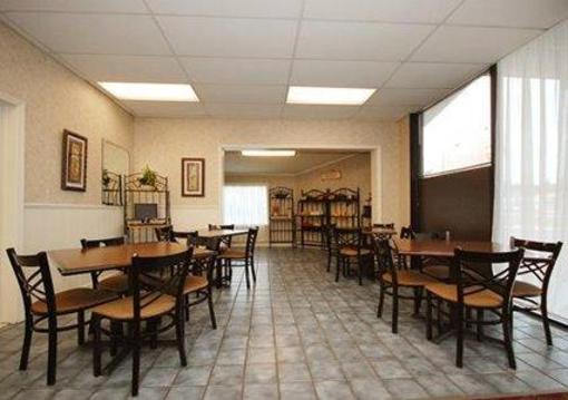 фото отеля Quality Inn Fredericksburg (Virginia)