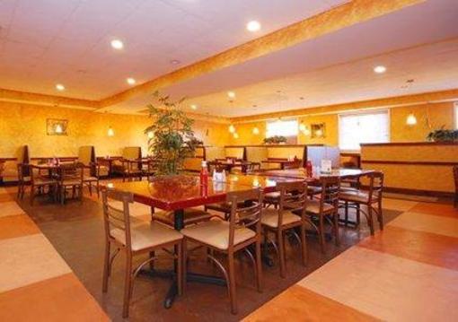 фото отеля Quality Inn Fredericksburg (Virginia)