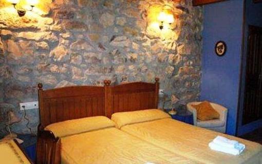 фото отеля Hotel La Tiendona Cangas de Onis