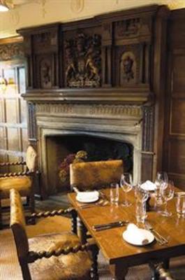 фото отеля The Crown Inn Chiddingfold