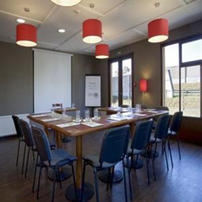 фото отеля Campanile Hotel Conflans-Sainte-Honorine