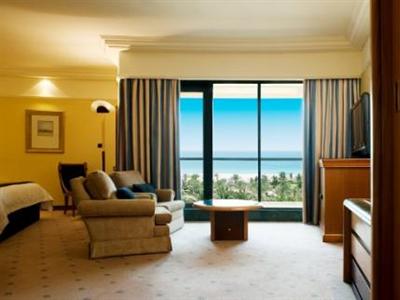 фото отеля Le Royal Meridien Beach Resort & Spa