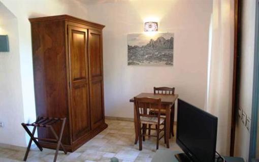 фото отеля Hotel San Pantaleo Olbia