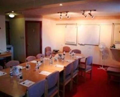 фото отеля Days Inn Tewkesbury Strensham
