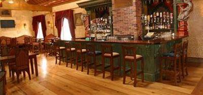 фото отеля Westenra Arms Hotel