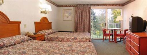 фото отеля Cape Point Hotel West Yarmouth