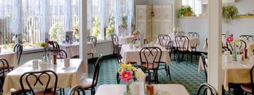 фото отеля Cape Point Hotel West Yarmouth