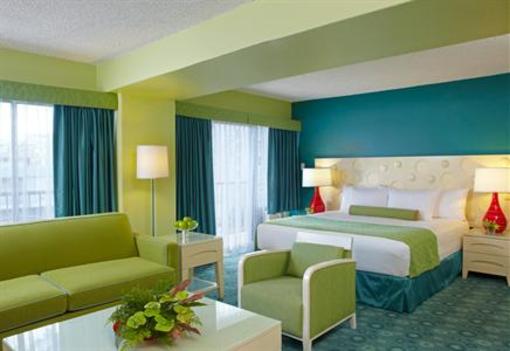 фото отеля BEST WESTERN PLUS Coconut Waikiki - an Aqua Boutique Hotel