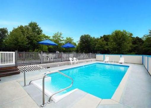 фото отеля Econo Lodge Inn & Suites Old Saybrook