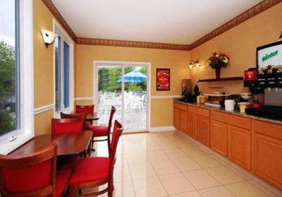 фото отеля Econo Lodge Inn & Suites Old Saybrook