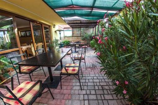фото отеля Racianska Vináren u Teodora Guest House Bratislava