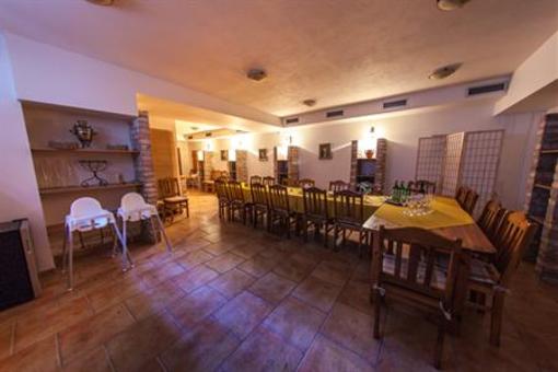 фото отеля Racianska Vináren u Teodora Guest House Bratislava