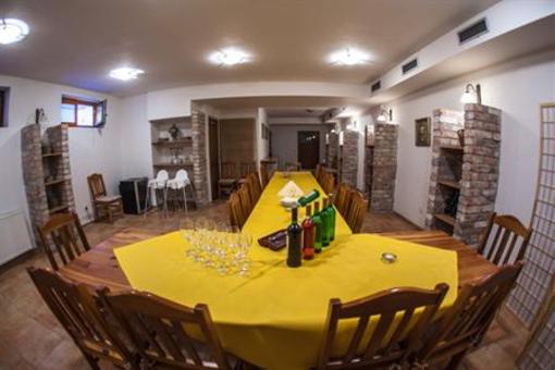 фото отеля Racianska Vináren u Teodora Guest House Bratislava