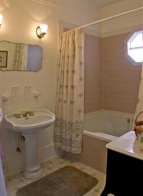 фото отеля Blue Goose Inn B&B