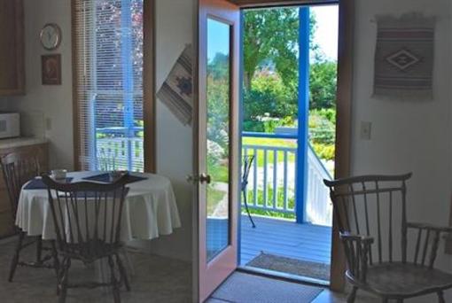 фото отеля Blue Goose Inn B&B