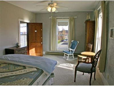 фото отеля Blue Goose Inn B&B