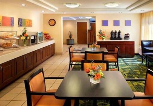 фото отеля Fairfield Inn Portsmouth Seacoast