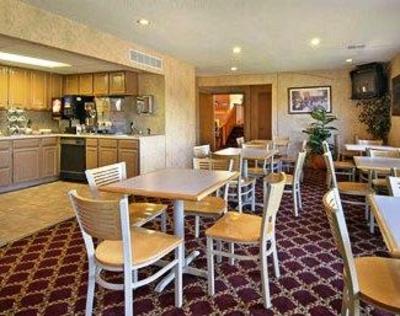 фото отеля Days Inn Kansas City-Worlds of Fun