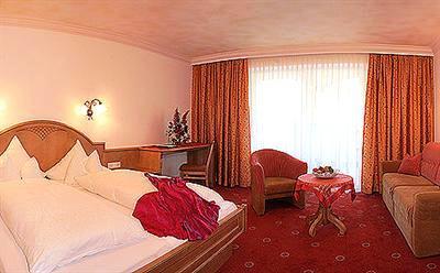 фото отеля Alpenhotel Karwendel