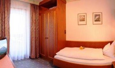 фото отеля Alpenhotel Karwendel