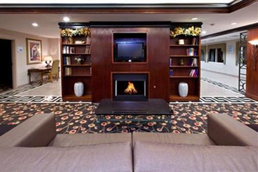 фото отеля Holiday Inn Express Hotel & Suites Greenwood