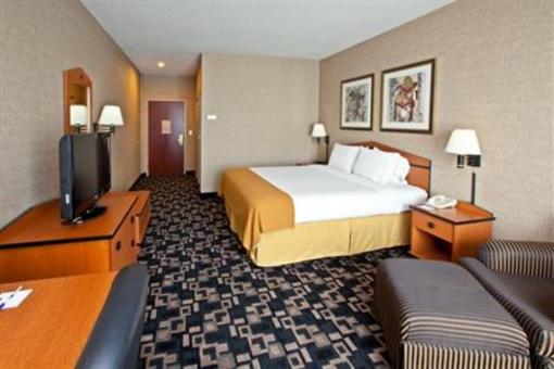 фото отеля Holiday Inn Express Hotel & Suites Greenwood