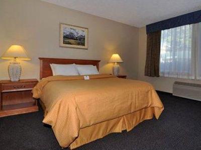фото отеля Clarion Inn & Suites Stockton (California)