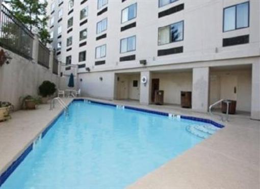 фото отеля Comfort Inn and Suites Raleigh