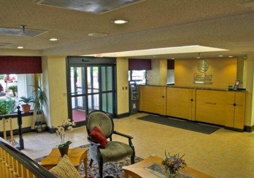фото отеля Comfort Inn and Suites Raleigh