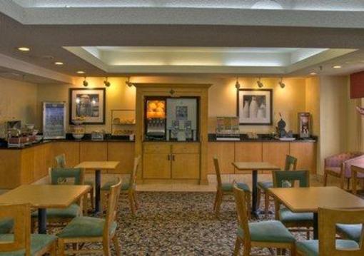 фото отеля Comfort Inn and Suites Raleigh