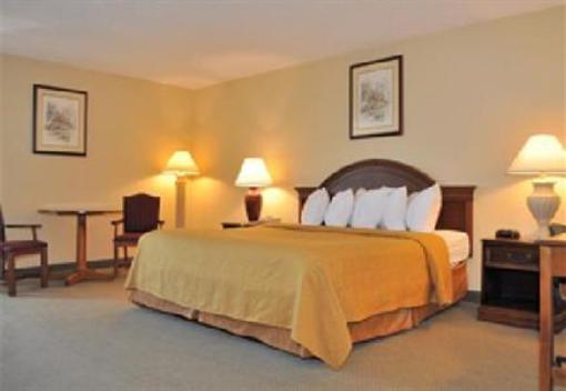 фото отеля Quality Suites Williamsburg