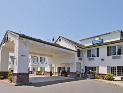фото отеля Days Inn & Suites Vancouver