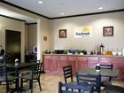 фото отеля Days Inn & Suites Vancouver