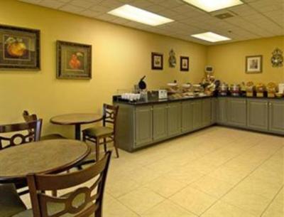 фото отеля Baymont Inn and Suites Chattanooga
