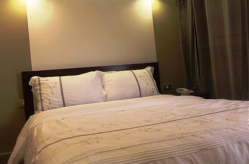 фото отеля Uptown Condotel
