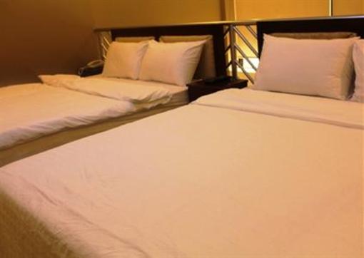 фото отеля Uptown Condotel