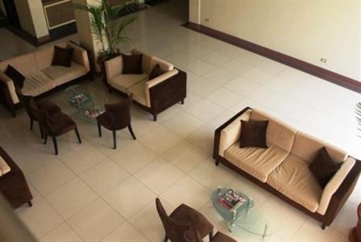 фото отеля Uptown Condotel