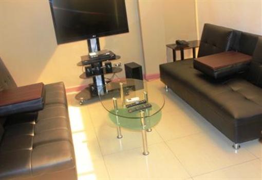 фото отеля Uptown Condotel