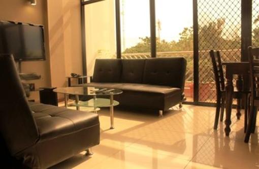 фото отеля Uptown Condotel