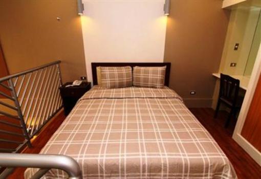 фото отеля Uptown Condotel