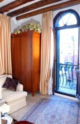 фото отеля Alloggi Alla Rivetta Hotel Venice