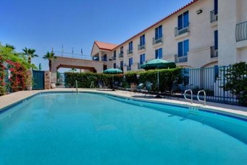 фото отеля Holiday Inn Express Calexico