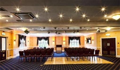 фото отеля Best Western Rogerthorpe Manor Hotel Pontefract