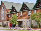 фото отеля Days Inn and Suites Bridgeview Lodge Mackinaw City