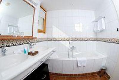фото отеля Hotel Saratz