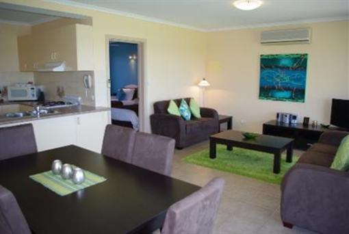 фото отеля Lakeview Motel and Apartments Robe