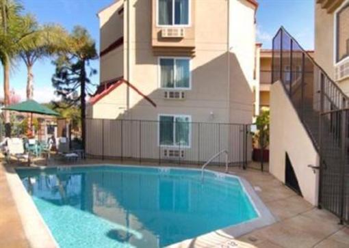 фото отеля Days Inn Carlsbad California