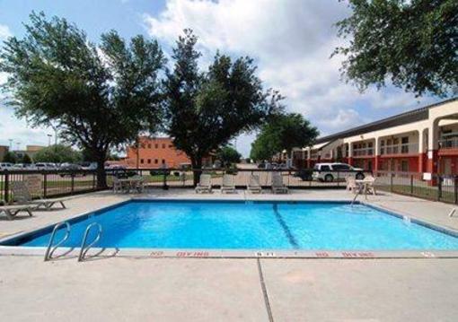 фото отеля Quality Inn at Arlington Highlands